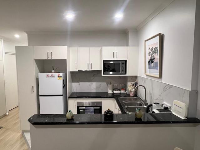 Adelaide Cbd Apartment - 3Br, 2Bath & Carpark מראה חיצוני תמונה