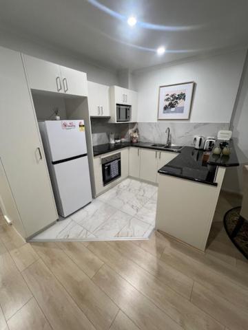 Adelaide Cbd Apartment - 3Br, 2Bath & Carpark מראה חיצוני תמונה